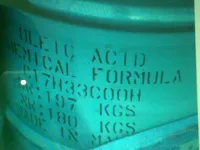 Axit Oleic (C17 H33 COOH)